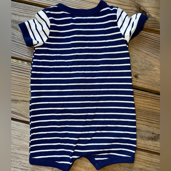 Baby infant Carter’s striped one piece short sleeve shorts 6M - Picture 4 of 4